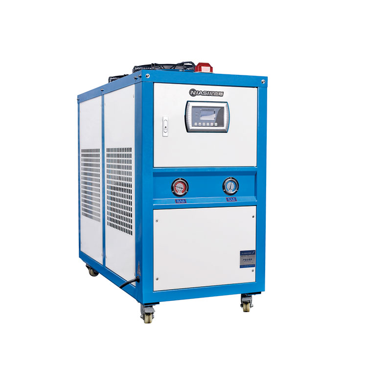 Bakit ang mga air cooled chiller ay parehong mahusay at makatipid ng tubig?